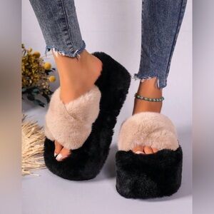 Furry Platform Slides..Sz 9.5